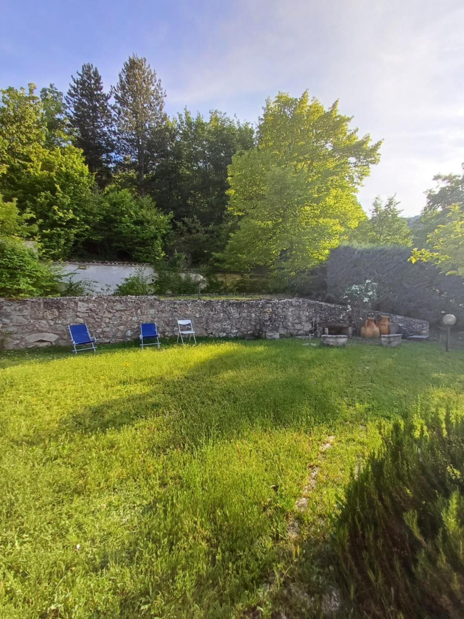 Villa Rosa Caporciano Exterior foto